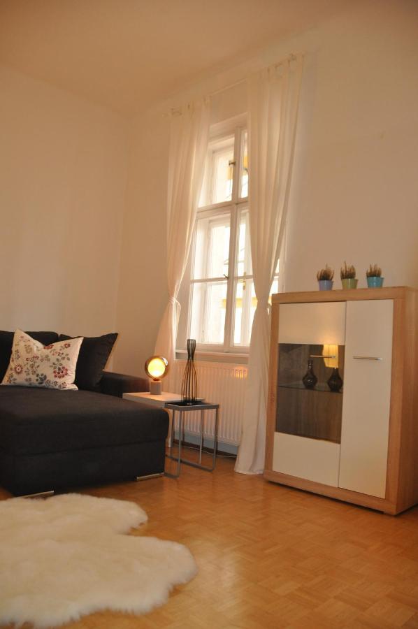 Wunderschöne Altbauwohnung in zentraler Lage Wien Exterior foto
