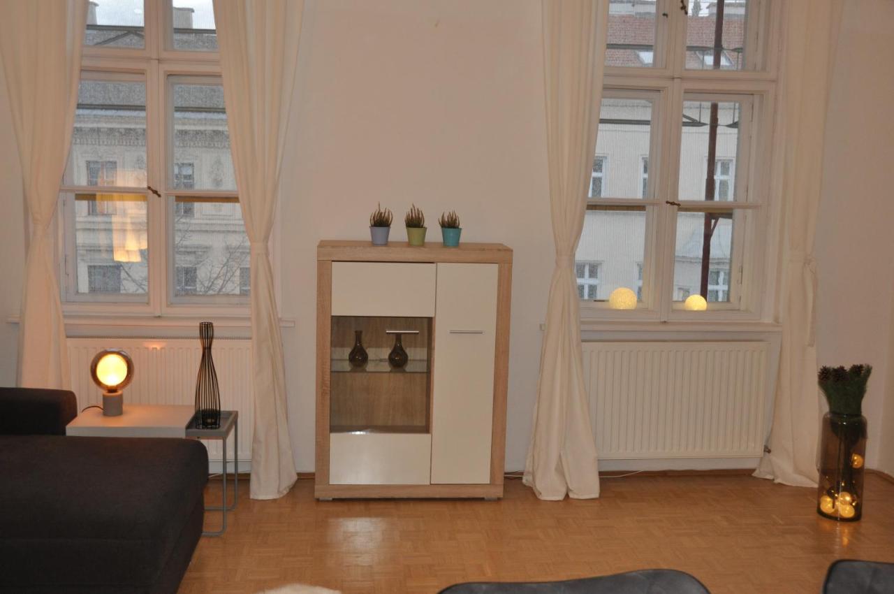 Wunderschöne Altbauwohnung in zentraler Lage Wien Exterior foto